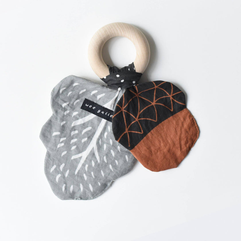 Acorn Crinkle Ring Teether for Baby